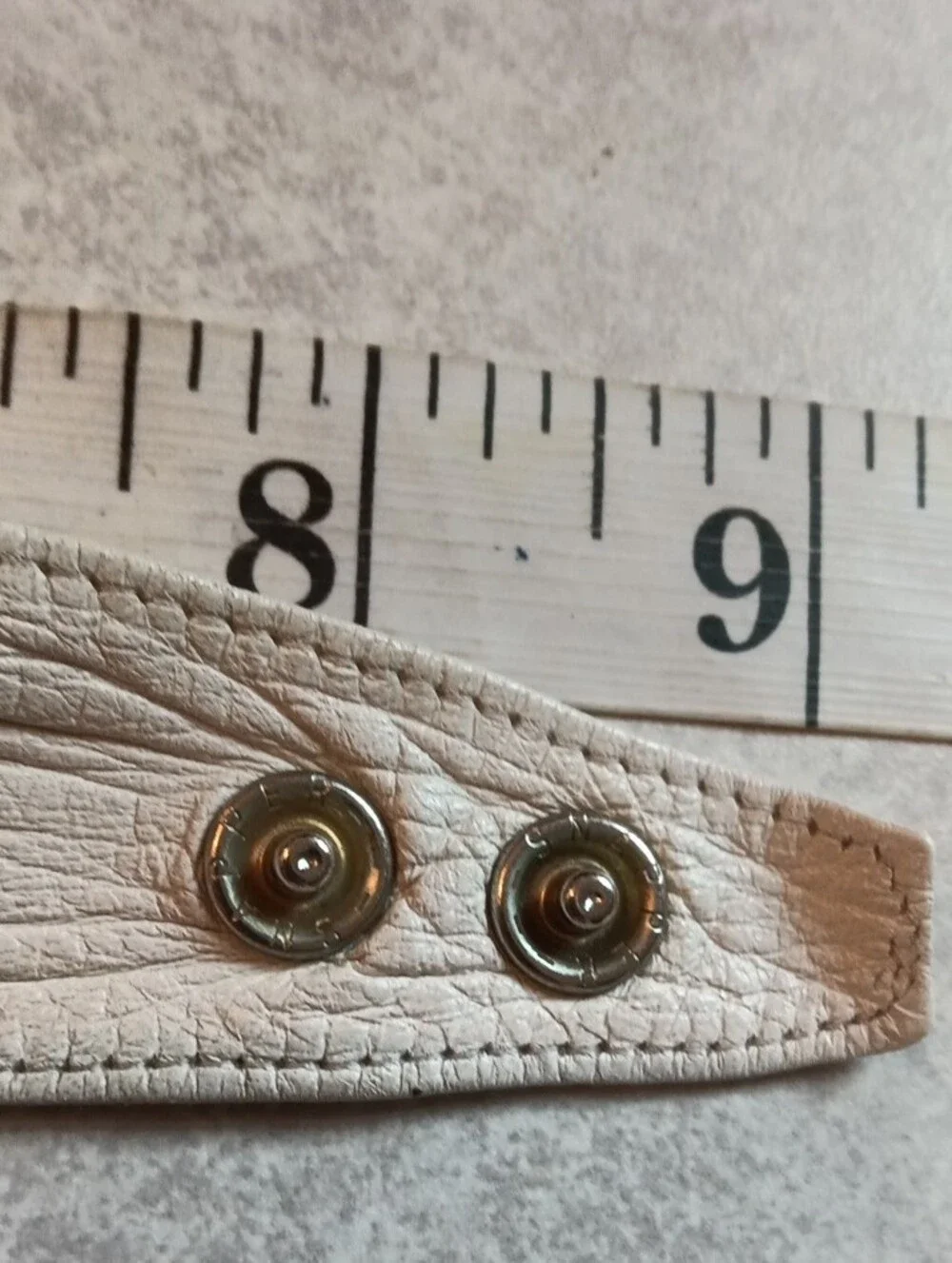 Women's White Leather Gold Accent Quartz Watch